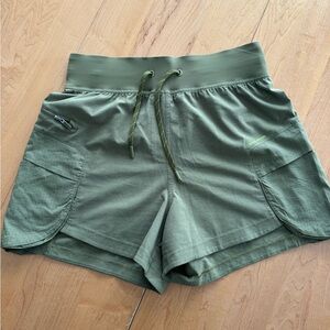 Lululemon WovenAir High-Rise Hiking Short